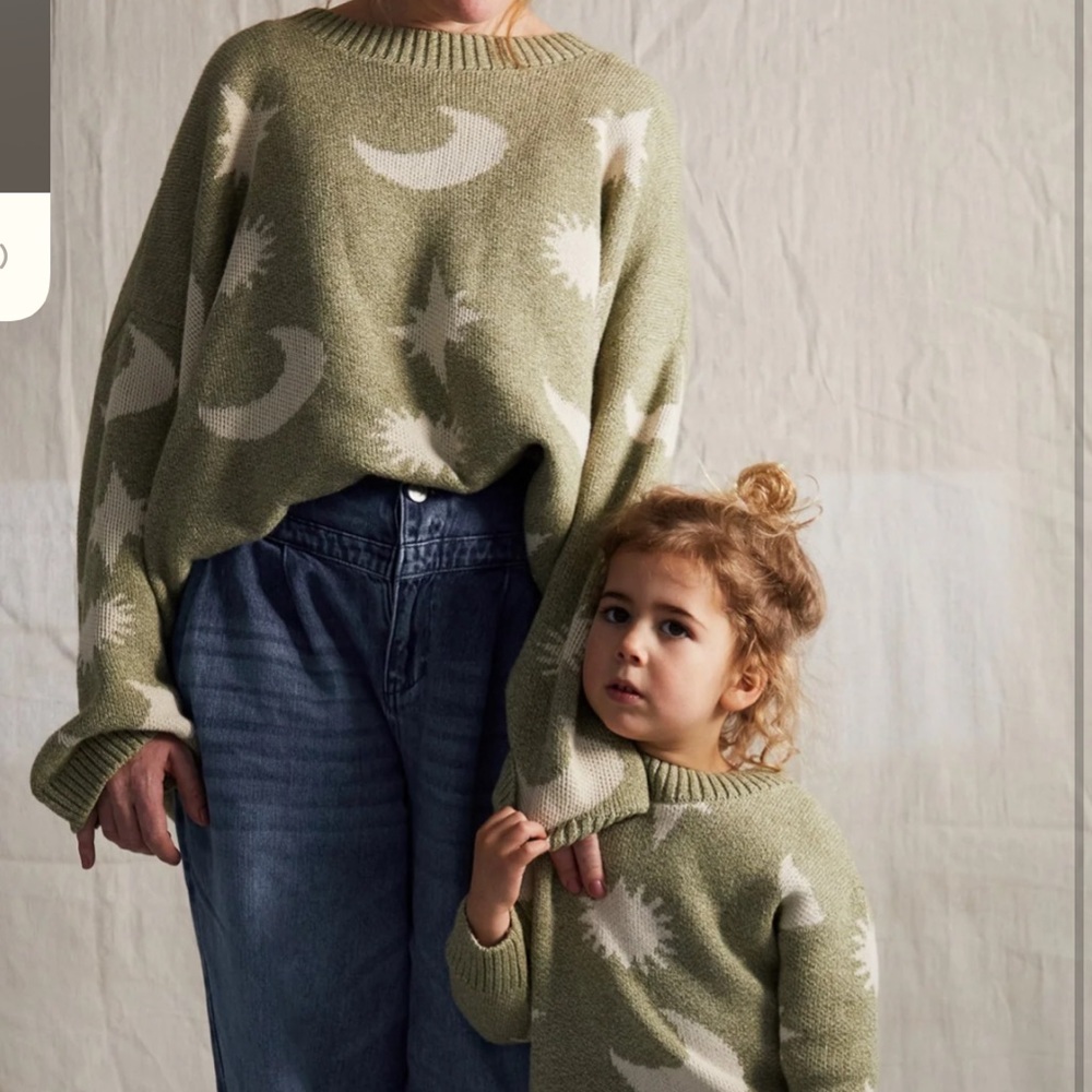 Claude & Co Moon Sweater - Picture 9 of 9